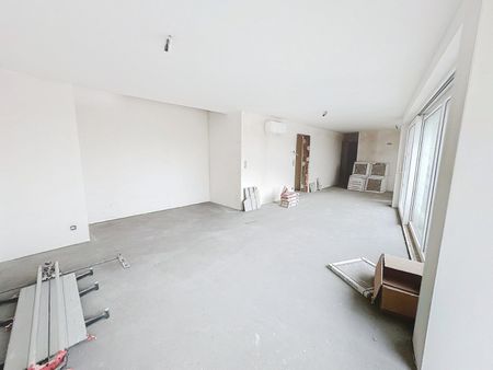 Uitzonderlijk ruime duplex met 2 slaapkamers en groot terras - Foto 3