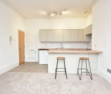 East Parade - Photo 1