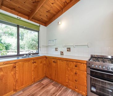 Cosy Cottage style Home! - Photo 4