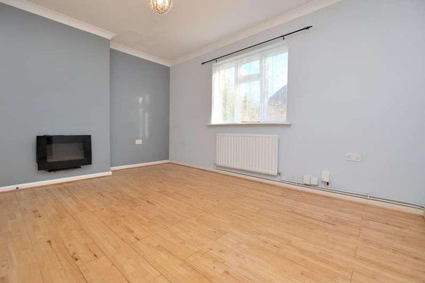 Roundhill Way, Guildford, Surrey, GU2 - Photo 1