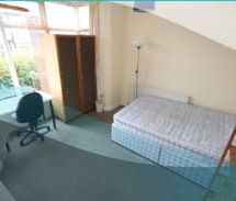 6 Bed - 36 St. Michaels Road, Headingley, Leeds - LS6 3AW - Student - Photo 5