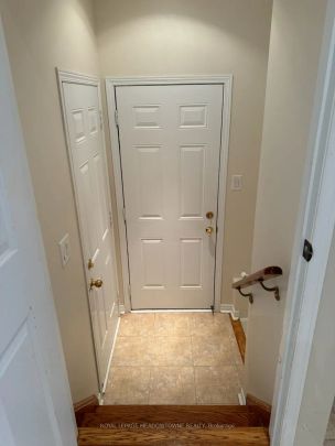 Detached Home For Lease | W9237250 - Photo 1