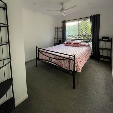 Oxenford - Photo 3