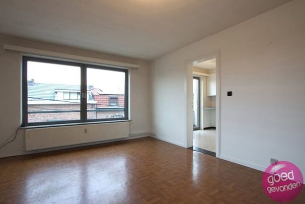 Appartement te huur - Photo 1