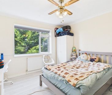 Staplefield Drive, Brighton - Photo 3