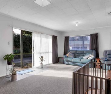 HIGHLANDS PARK - 4 BEDROOMS - Photo 2