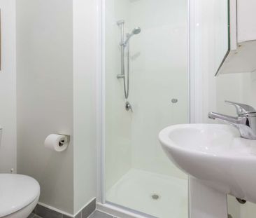 2 Bedrooms on Hobson Street - Photo 6
