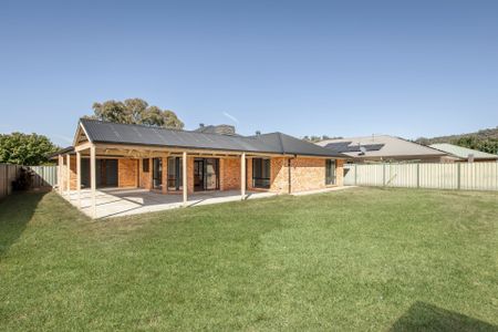 FAMILY HOME IN A LEADING LOCATION - Photo 5