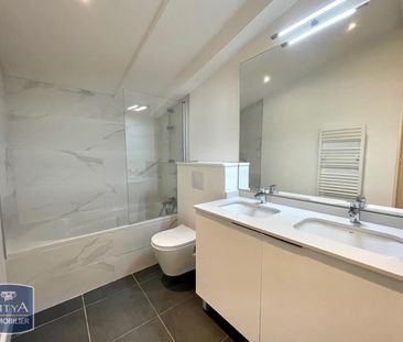 Location Appartement 3 pièces 64m² NARBONNE 11100 - Photo 4
