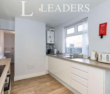 Brunswick Place, Stoke-on-trent, Staffordshire, ST1 - Photo 6