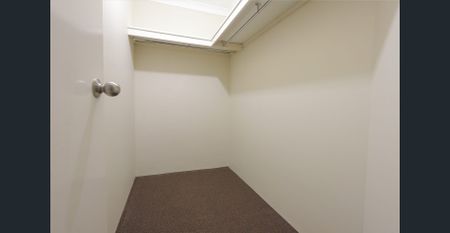 Spacious Family Home in Quiet Location - Photo 5