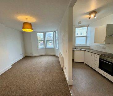 2 Bed Flat, Montpelier, BS2 - Photo 4