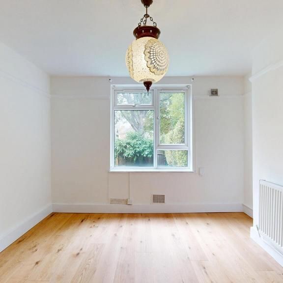 3 bedroom flat to rent - Photo 1