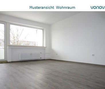 Schöne, renovierte 2-Zimmer-Wohnung mit Balkon! - Foto 1