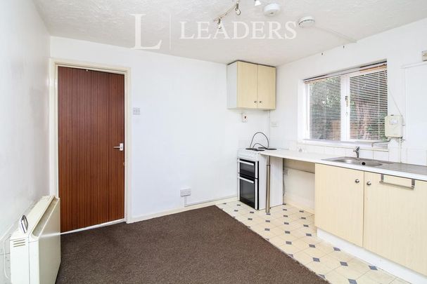 1 bedroom flat to rent - Photo 1