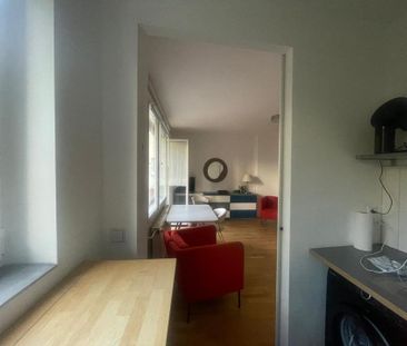Charmant möbilierte 1-Zimmer-Wohnung mit Südbalkon in Schöneberg - Photo 3