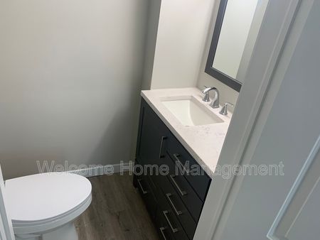 $1,695 / 2 br / 1 ba / A Fantastic Lower Unit in Welland - Photo 2