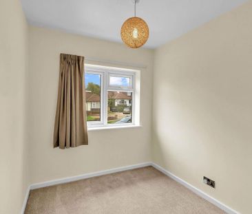 3 bedroom detached bungalow to rent - Photo 4