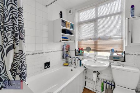 3 bedroom terraced house to rent - Photo 2