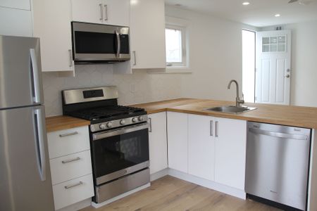 For Lease - 3449 Yonge Street Unit# 2, Toronto, Ontario - Photo 3