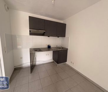 Location Appartement 1 pièce 34m² ARLES 13200 - Photo 2