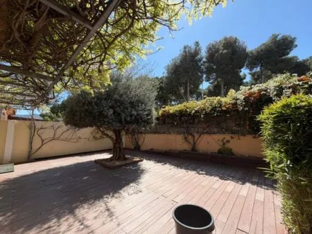 Alquiler de chalet adosado en Avenida de la Unicef - Foto 2