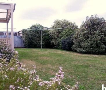 Charming 3-Bedroom Home on a Generous 552 m² Block – Ideal for Comf... - Photo 1