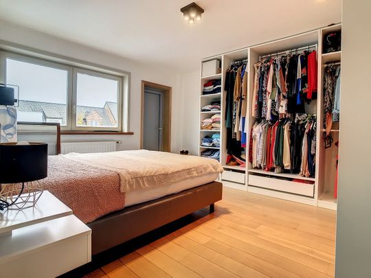 Tweeslaapkamer appartement met ruim terras - Photo 1