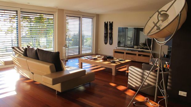 SPLENDID 4-ROOM APARTMENT WITH PANORAMIC VIEWS IN LUTRY - Photo 1