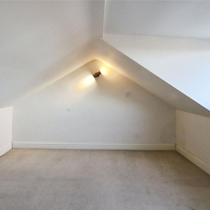 4 bedroom semi-detached house to rent - Photo 1