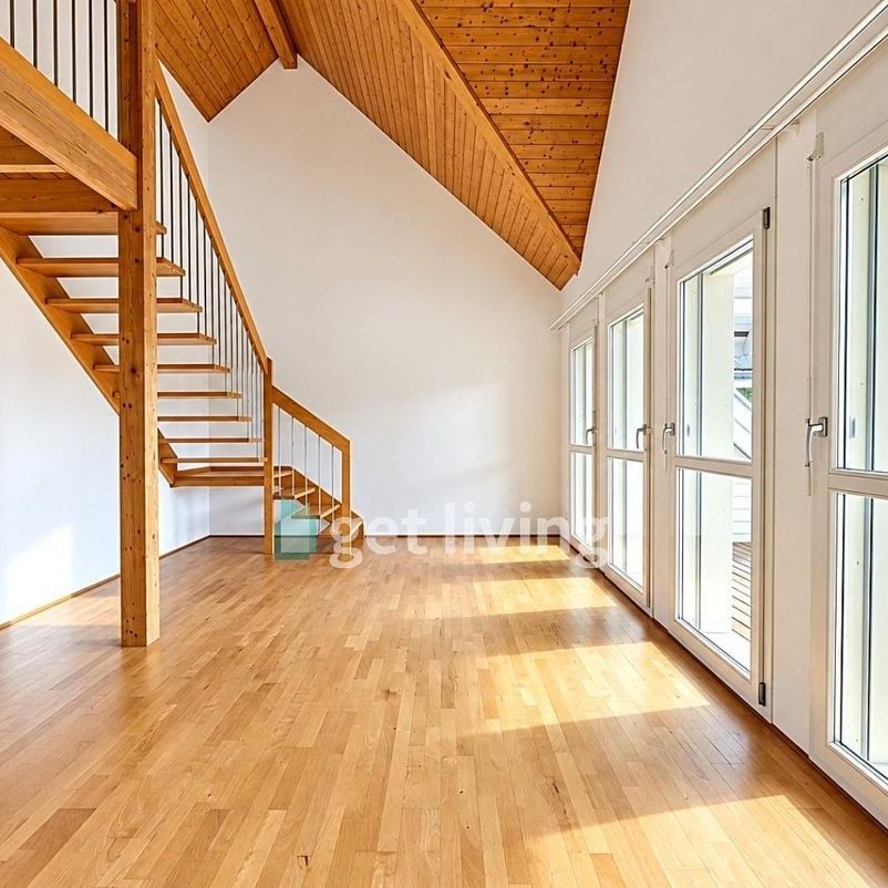 Moderne 4.5-Zimmer Dach-Maisonette-Wohnung in idyllischer Lage - Photo 1