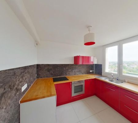 Location Appartement 3 pièces 71m² CHATELLERAULT 86100 - Photo 4