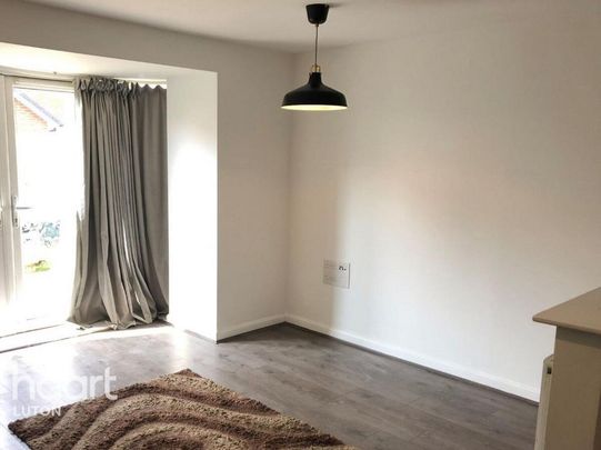 4 bedroom terraced house to rent - Photo 1