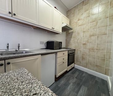 Marlborough Road, Penylan - Photo 1