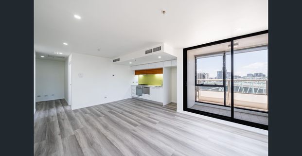 Modern Docklands Living with Iconic City Views – Level 20 - Photo 1