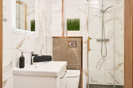 Kawalerka z balkonem i miejscem w garażu - Zdjęcie 3