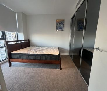 Spacious Fully Furnished High-Floor Apartment - Photo 4