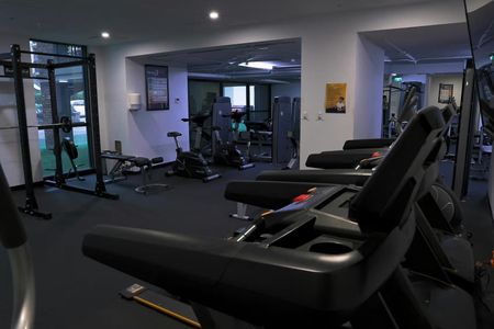 North Melbourne - Photo 3