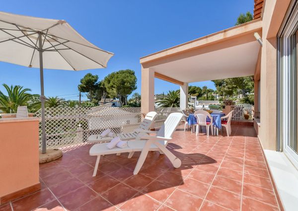 FOR RENT VILLA MORAIRA with 4 bedrooms for LONG TERM NEAR THE BEACH AND THE CITY