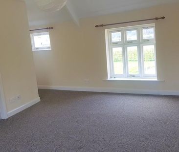 5 bedroom detached house to rent - Photo 4