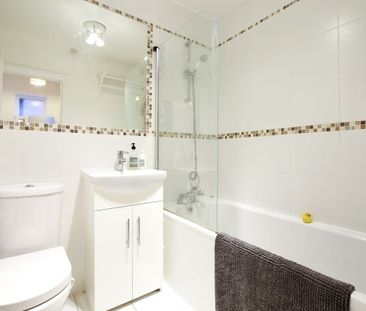 1 bedroom flat to rent - Photo 6