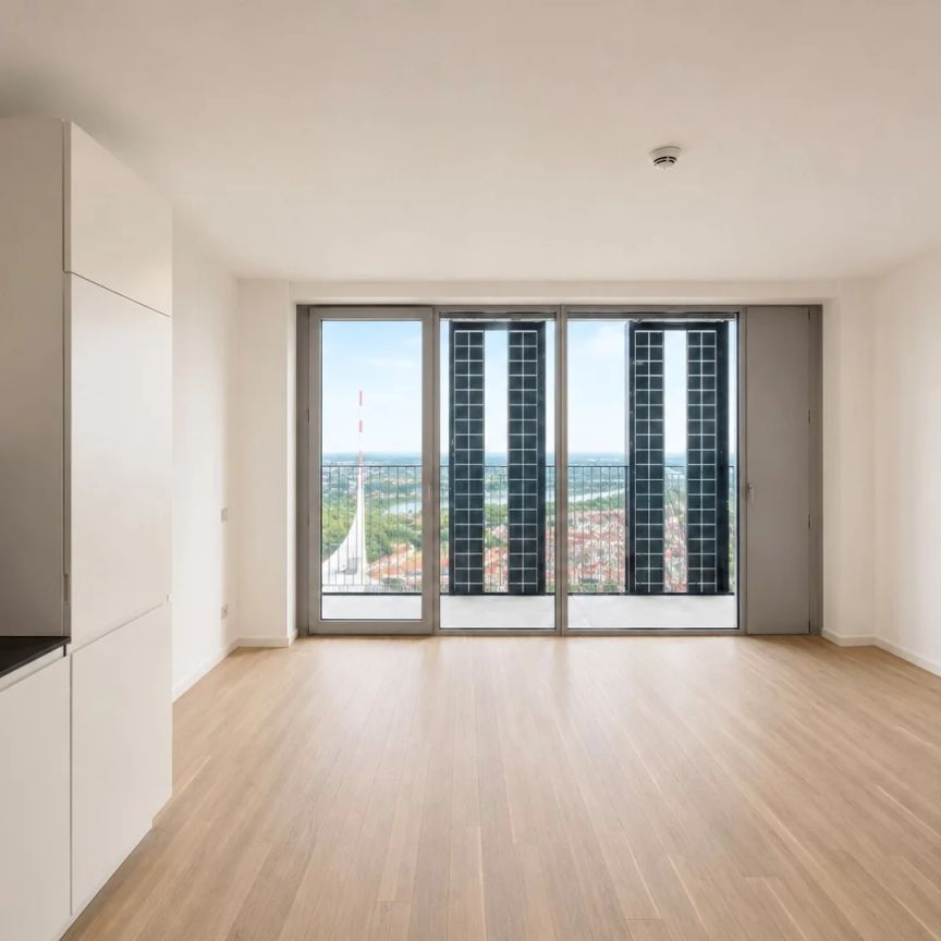 Sonnenaufgang & Wasserblick in 45. Etage: DC2 Tower: SKY RESIDENCES - Foto 1