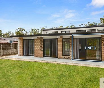 Watch Video: By law - single persons only - 750m to Hospital - Stud... - Photo 2