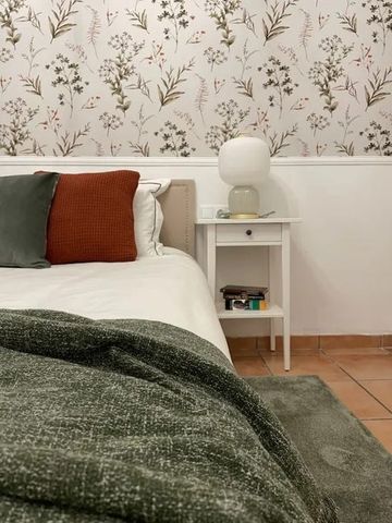 Plaza Pintor Anglada, Valencia, Valencian Community 46022 - Photo 2