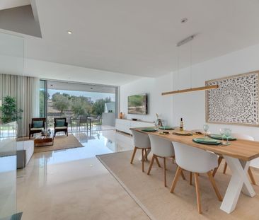 Alquiler de chalet adosado en Urbanización Golf Río Real - Photo 3