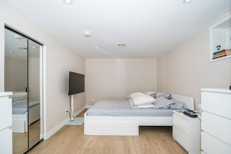 For Lease - 40 Peveril Hill Unit# Basement, Toronto, Ontario - Photo 2