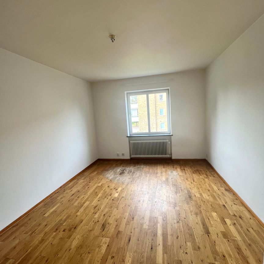 Artillerigatan 13B - Foto 1