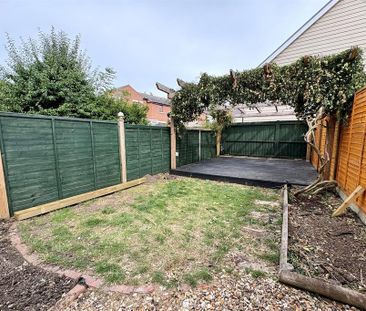 3 bedroom terraced house to rent - Photo 3