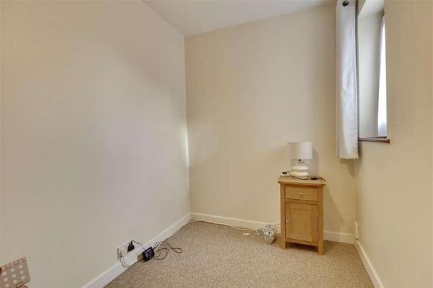 Fourth Street, Portsmouth, PO1 - Photo 1