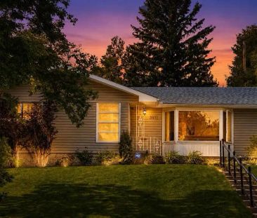 Charming 4 Bedroom Bungalow for Rent in Charleswood — 4 Bedrooms House - Photo 1